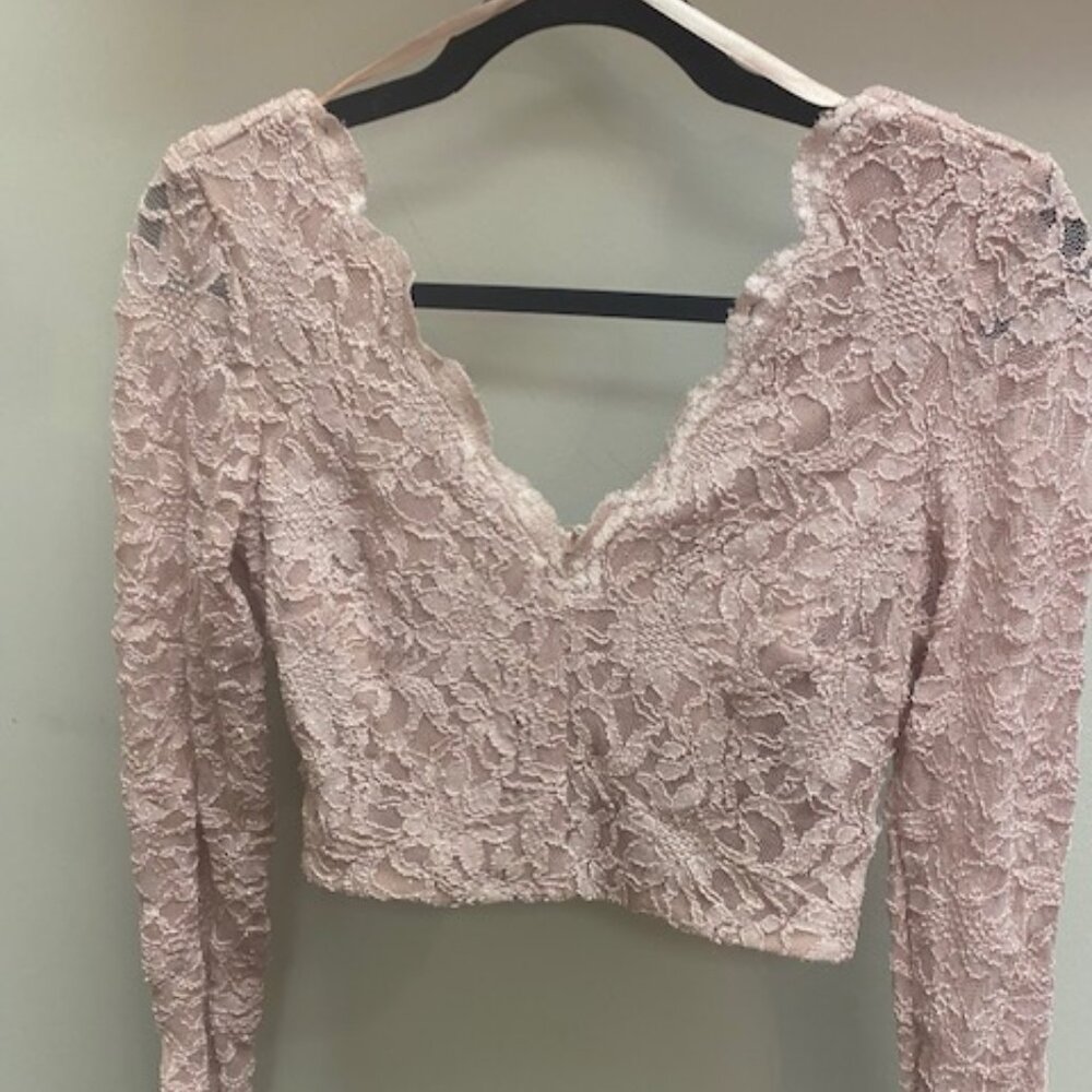 Macy's: Light Pink Sparkly Lace Long Sleeve Crop Top